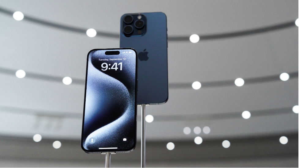 iPhone 15 Pro 1TB cung cấp không gian lưu trữ khổng lồ cho người dùng