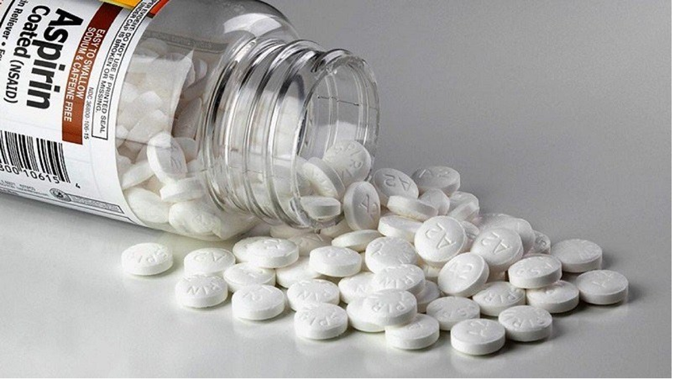 Thuốc aspirin có tác dụng trị gàu và loại bỏ tế bào chết trên da đầu